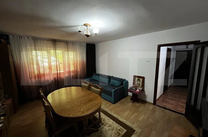Apartament 3 camere de vanzare SUCEAVA - Suceava anunturi imobiliare Suceava