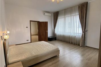 Apartament 2 camere de vanzare CENTRAL - Bihor anunturi imobiliare Bihor