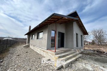 Casă - 4 camere de vanzare GIROV - Neamt anunturi imobiliare Neamt