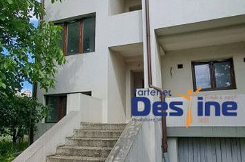 Vilă - 11 camere de vanzare VALEA LUPULUI - Iasi anunturi imobiliare Iasi