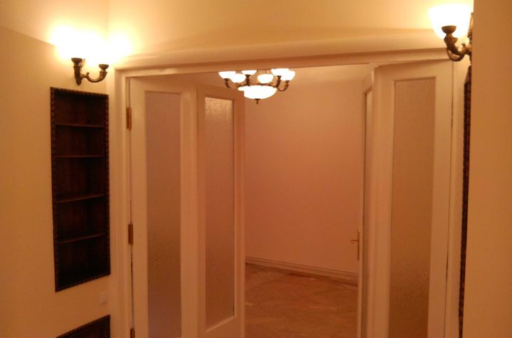 Apartament 3 camere de inchiriat CALEA VICTORIEI - Bucuresti anunturi imobiliare Bucuresti