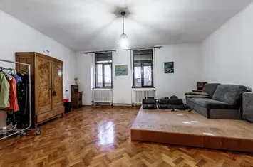 Casă solidă din cărămidă lângă Malul Mureșului cu 750 mp de teren anunturi imobiliare Arad