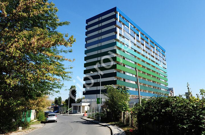 Inchiriez garsoniera Quadra 2, bloc 2010,zona Militari-Lujerului,Str. Fabricii 26B,renovata,la 10 minute metrou Lujerului, loc parcare subteran inclus anunturi imobiliare Bucuresti