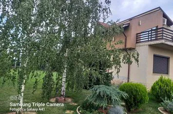 TARGOVISTE-PRISEACA vila individuala, garaj, teren 1000mp anunturi imobiliare Dambovita