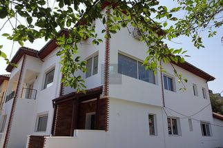 Casă 8 camere 388 mp