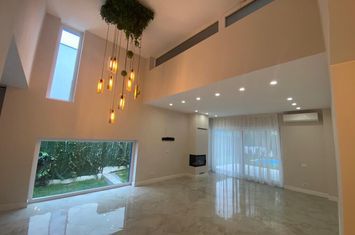 Vila moderna cu piscina, complex rezidential, Iancu Nicolae anunturi imobiliare Bucuresti