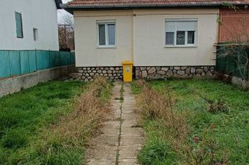 Casă - 3 camere de vanzare SIBIU - Sibiu anunturi imobiliare Sibiu