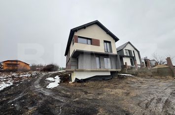 Vilă - 4 camere de vanzare CHINTENI - Cluj anunturi imobiliare Cluj
