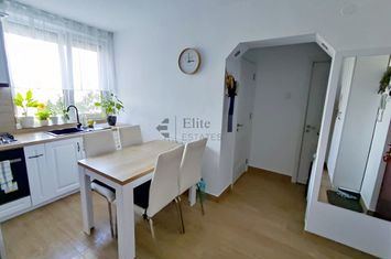 Apartament cu 2 camere decomandat in Rogerius, Oradea/Etaj 1 anunturi imobiliare Bihor