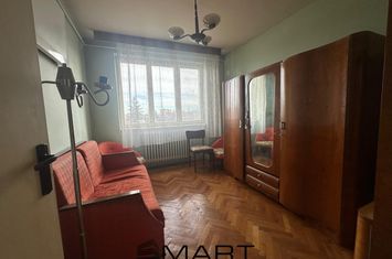 Apartament 4 camere de vanzare ASTRA - Brasov anunturi imobiliare Brasov