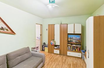 Apartament cu 3 camere tip X,  Str. Feldioarei anunturi imobiliare Bihor