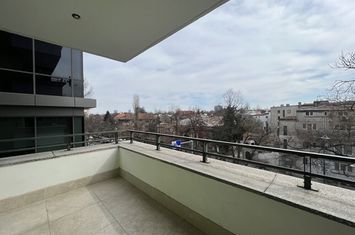 Apartament 4 camere de vanzare KISELEFF - Bucuresti anunturi imobiliare Bucuresti