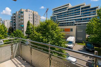 Apartament 2 camere de vanzare TRACTORUL - Brasov anunturi imobiliare Brasov