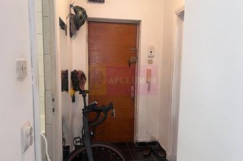 Garsoniera Panduri- Progresului- Monitorul Oficial. anunturi imobiliare Bucuresti