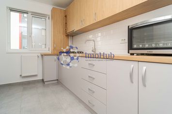 Apartament 2 camere decomandat, loc parcare, Visan anunturi imobiliare Iasi