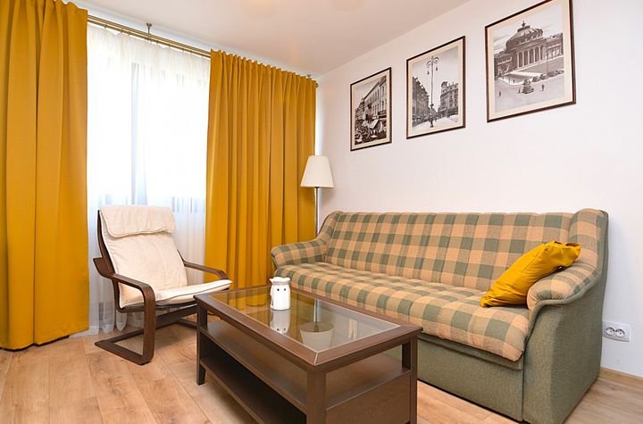Apartament 3 camere de inchiriat UNIVERSITATE - Bucuresti anunturi imobiliare Bucuresti