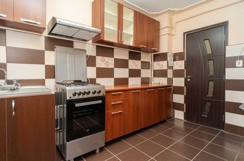 Apartament de inchiriat 3 camere zona Nicolina-Cug anunturi imobiliare Iasi