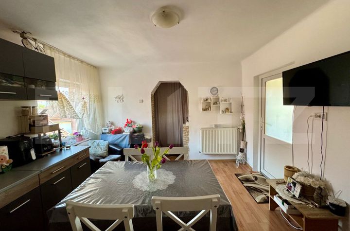 Vilă - 6 camere de vanzare DEVA - Hunedoara anunturi imobiliare Hunedoara