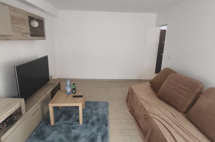 Apartament 3 camere de vanzare RADAUTI - Suceava anunturi imobiliare Suceava