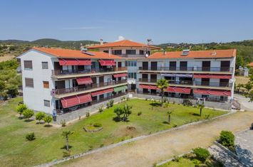 Apartament 2 camere, 90 mp — 30 m de mare anunturi imobiliare Grecia