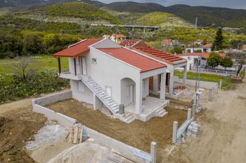 Casă 2 niveluri, 76 mp în Asprovalta anunturi imobiliare Grecia