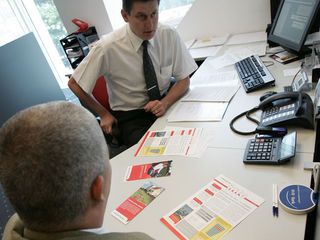 Profitul băncilor e salvat de stat. 700 milioane de euro în 2009