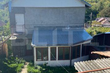 Vilă - 4 camere de vanzare BACAU - Bacau anunturi imobiliare Bacau