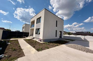 Casă - 4 camere de vanzare CRAIOVA - Dolj anunturi imobiliare Dolj
