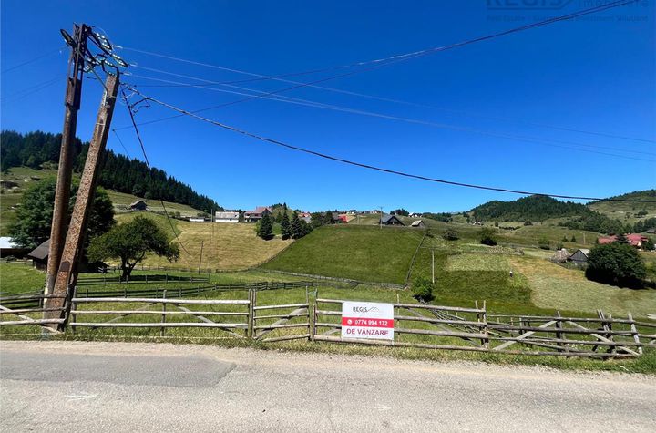Teren Intravilan de vanzare FUNDATA - Brasov anunturi imobiliare Brasov