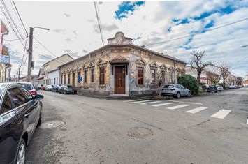 Apartament cu 3 Camere la Casă pe Strada I.L. Caragiale, Arad anunturi imobiliare Arad