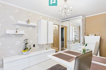 Apartament 3 camere, Cantemir anunturi imobiliare Bihor