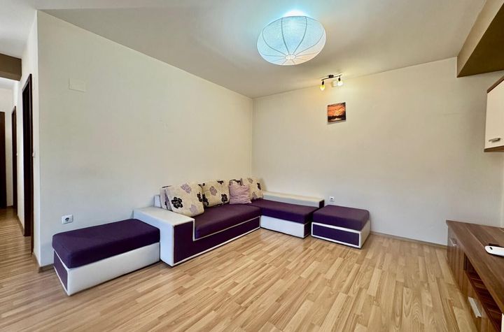 Duplex in vila cu 6 camere – Bucureștii Noi, str. Găliceni anunturi imobiliare Bucuresti