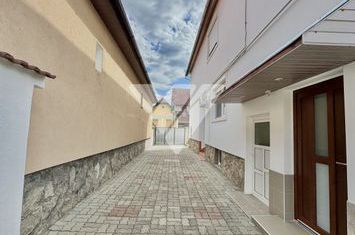Vilă - 4 camere de vanzare TEREZIAN - Sibiu anunturi imobiliare Sibiu