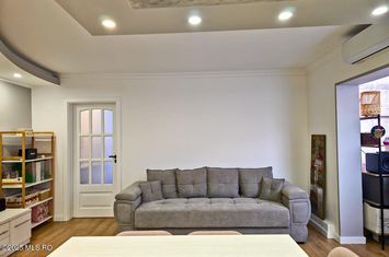 Simion Barnutiu - 3 Camere, 2 Bai, Etaj 3, Centrala Proprie, La Cheie anunturi imobiliare Timis