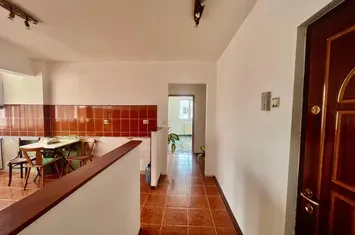Apartament 3 camere de vanzare VASILE AARON - Sibiu anunturi imobiliare Sibiu