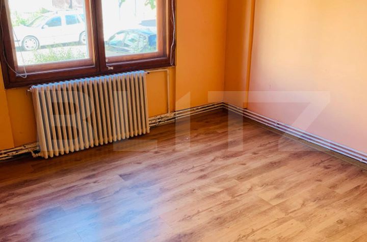 Apartament 3 camere de vanzare SANGEORGIU DE MURES - Mures anunturi imobiliare Mures