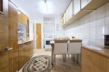 Apartament 4 camere zona Onix  Centru Civic anunturi imobiliare Brasov