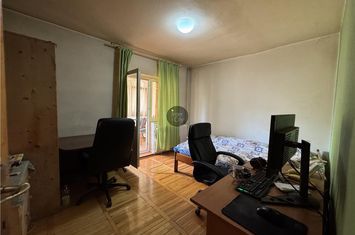 Apartament 3 camere de vanzare GARA - Iasi anunturi imobiliare Iasi