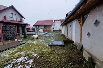 Casă / Vilă cu 3 camere de vânzare în zona Sud anunturi imobiliare Sibiu