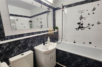 Apartament 3 camere de vanzare BURDUJENI - Suceava anunturi imobiliare Suceava