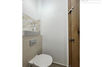 Spațiu comercial de inchiriat ASTRA - Brasov anunturi imobiliare Brasov