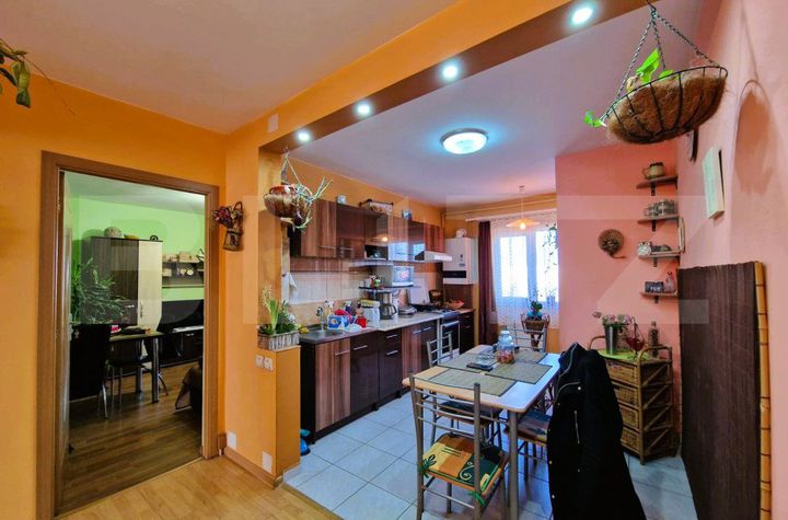 Apartament 3 camere de vanzare CLUJ-NAPOCA - Cluj anunturi imobiliare Cluj