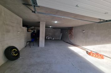 Casă - 4 camere de vanzare BACAU - Bacau anunturi imobiliare Bacau