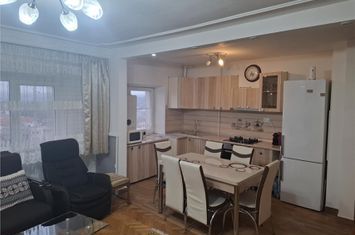 Apartament 3 camere de vanzare CENTRAL - Iasi anunturi imobiliare Iasi