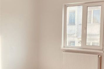 Apartament 2 camere de vanzare TRACTORUL - Brasov anunturi imobiliare Brasov
