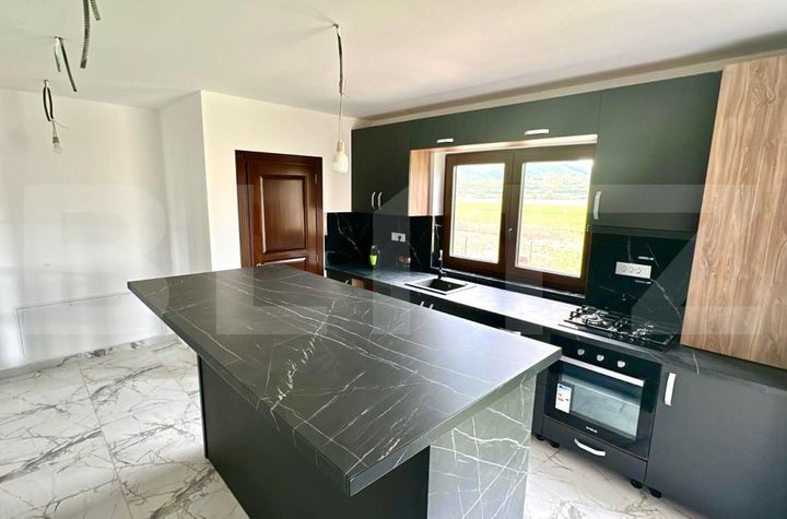 Casă - 4 camere de vanzare IGHIU - Alba anunturi imobiliare Alba