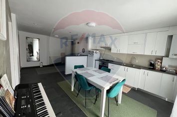 Apartament cu 3 camere de vânzare în zona Gheorgheni anunturi imobiliare Cluj