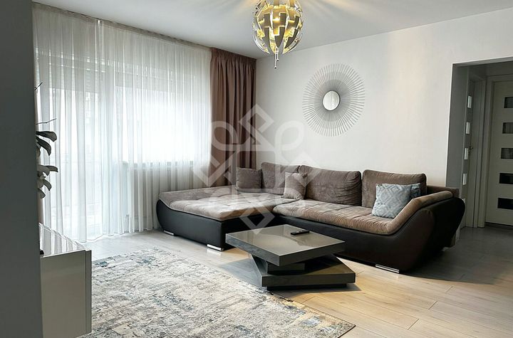 Apartament 4 camere de vanzare IOSIA - Bihor anunturi imobiliare Bihor
