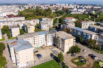 Spațiu Comercial 67 mp lângă Aqua-Roman Parc – Ideal Showroom/Magazin anunturi imobiliare Neamt
