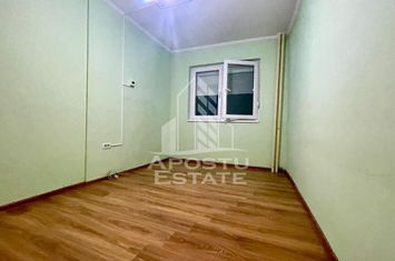 Apartament 3 camere, decomandat - zona Vlaicu, 5 Colturi anunturi imobiliare Arad
